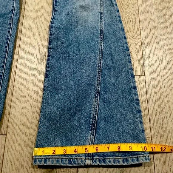 We The Free Bell Bottom Flare Jeans Pants Womens 26x32 - Picture 13 of 13